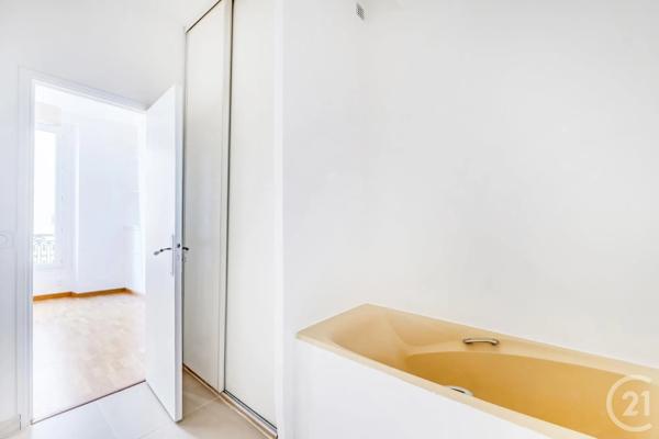 Appartement F2 à vendre  2 pièces - 30,74 m 2   PARIS  - 75015