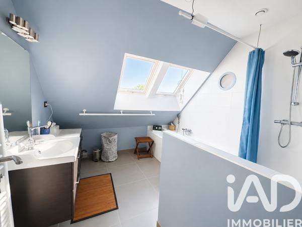 Maison à vendre 7 pièces 143,42 m² Briis-sous-Forges