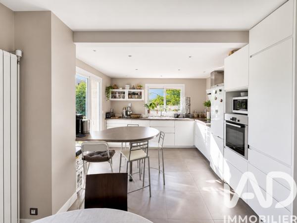 Maison à vendre 7 pièces 143,42 m² Briis-sous-Forges