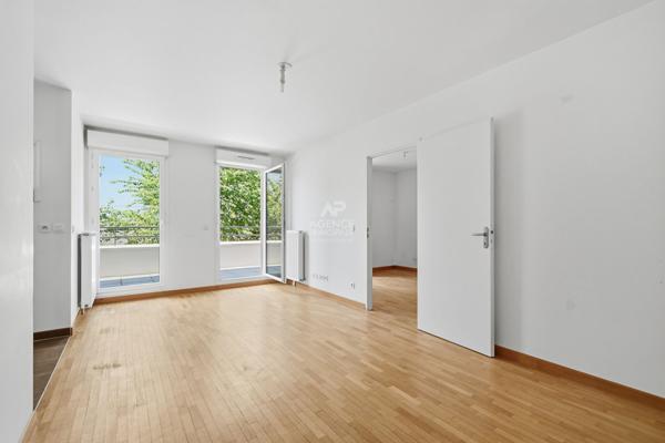 Appartement Saint Germain En Laye 2 pièces 44.78 m2 262 500 € **  - Référence  18534