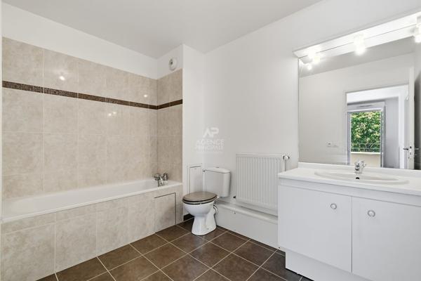 Appartement Saint Germain En Laye 2 pièces 44.78 m2 262 500 € **  - Référence  18534