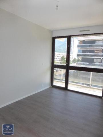 Appartement à louer 3 pièces 70.99m²