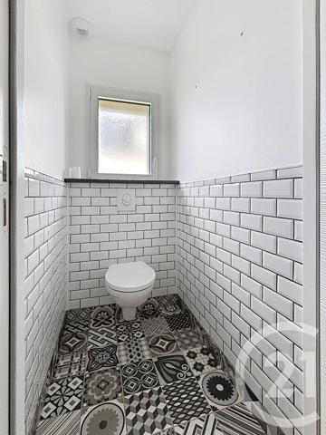 Maison à vendre  4 pièces - 120,93 m 2   ARGENTAN  - 61