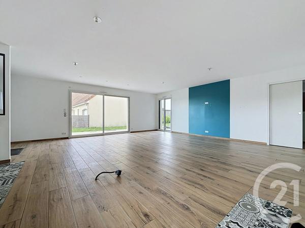 Maison à vendre  4 pièces - 120,93 m 2   ARGENTAN  - 61