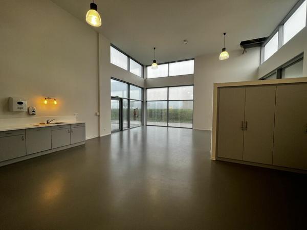 BUREAUX à LOUER de 476 m²
