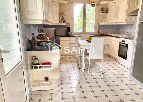 Maison à vendre de 163m2 à Biganos