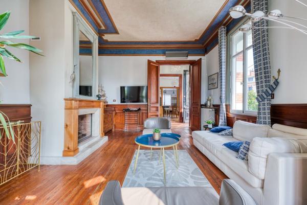 SUPERBE VILLA BALNEAIRE A 50 M DE LA PLAGE DANS LE PARC DE ROYAN