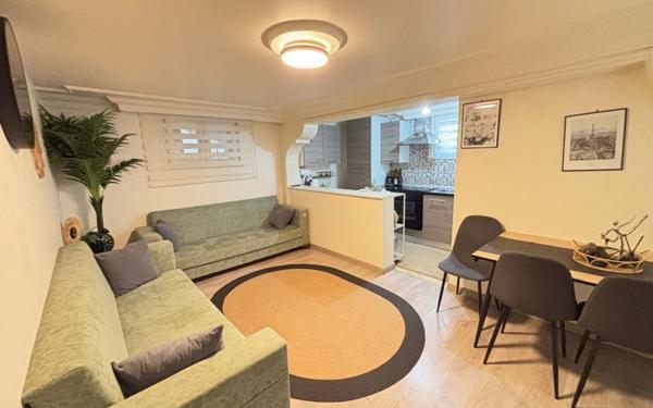 Immeuble à vendre    13 pièces •  Goussainville