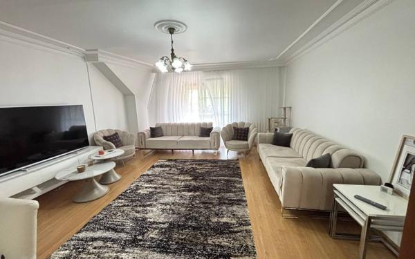 Immeuble à vendre    13 pièces •  Goussainville