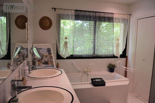 Villa à vendre à Saint-Martin-de-Crau dans les Bouches-du-Rhône (13310), ref : 075/142