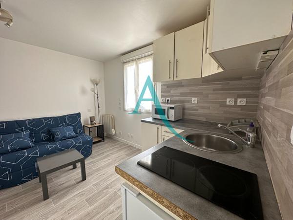 L'Adresse vous propose un chaleureux studio meublé dans le secteur de ROUELLES !