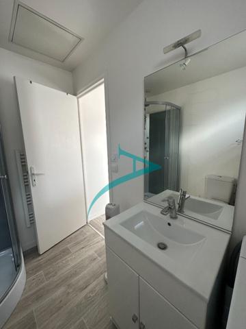 L'Adresse vous propose un chaleureux studio meublé dans le secteur de ROUELLES !
