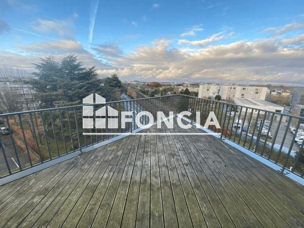 Location Appartement 4 pièces 91 m² - 4/6/8 RUE DE LA RIVETERIE Nantes 44000