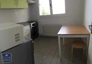 Appartement à louer 1 pièce 32m² Saumur (49400)