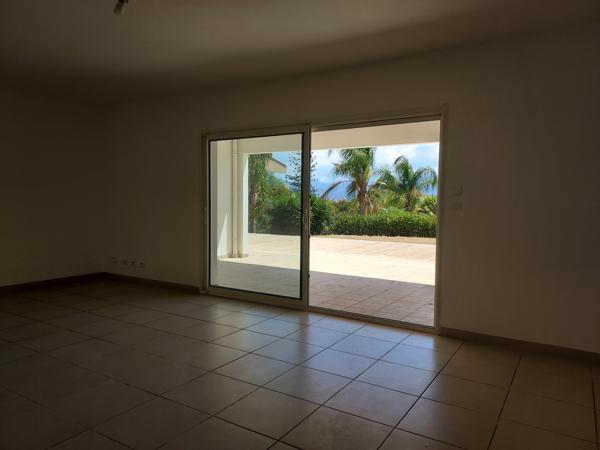 Ajaccio Sanguinaires T4 120m² avec 400m² de jardin en bord de mer