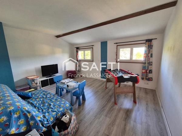 Ensemble immobilier avec terrain de 4188m²