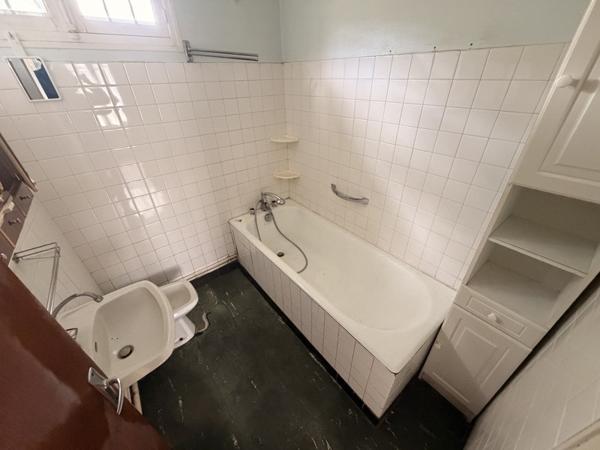 Maison à vendre 59 360 € Chambon-Sainte-Croix 6 p 141 m² DPE E
