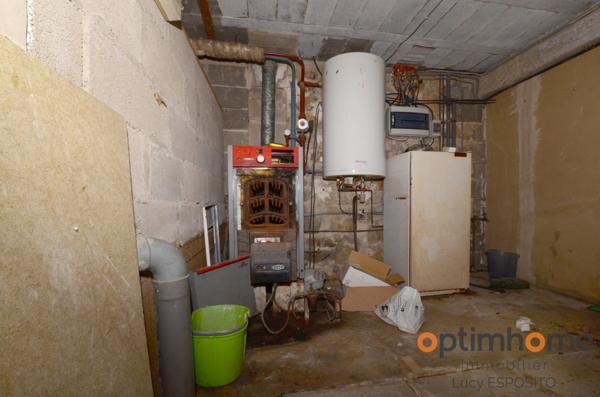 Belle maison Sous-Sol avec garages seulement 3 minutes de Confolens