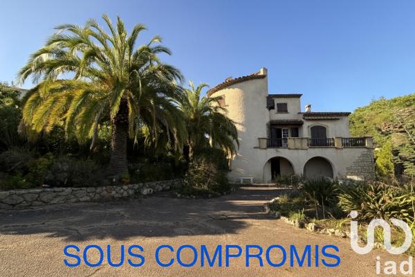 Maison à vendre 7 pièces 205 m² Mandelieu-la-Napoule