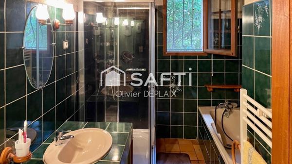 Maison d’exception de 103 m² – Charme, espace et potentiel sur 7400 m² de terrain arboré !