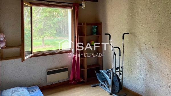 Maison d’exception de 103 m² – Charme, espace et potentiel sur 7400 m² de terrain arboré !