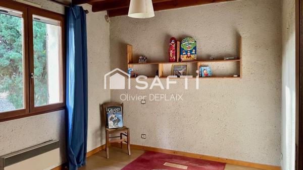 Maison d’exception de 103 m² – Charme, espace et potentiel sur 7400 m² de terrain arboré !