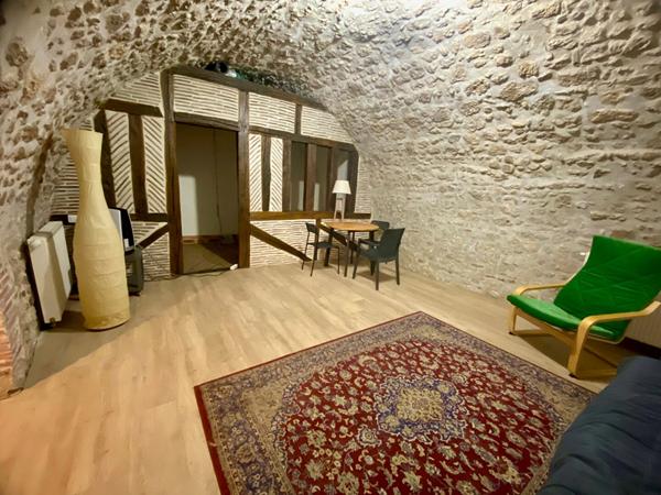 Hyper Centre - 2 Pièces 32,3m² (60m² au sol)