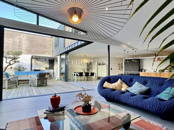 Maison d’architecte avec piscine et garage – LA ROCHELLE – Quartier Fétilly