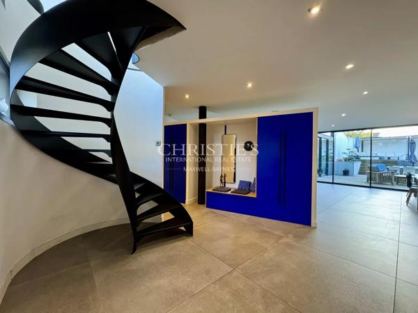 Maison d’architecte avec piscine et garage – LA ROCHELLE – Quartier Fétilly