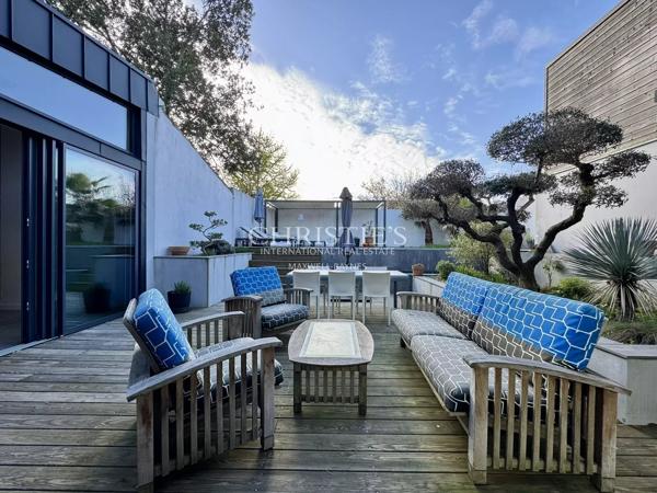 Maison d’architecte avec piscine et garage – LA ROCHELLE – Quartier Fétilly