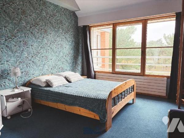 Amateurs de grands espaces et de confort, laissez vous séduire par cette magnifique maison lumi...