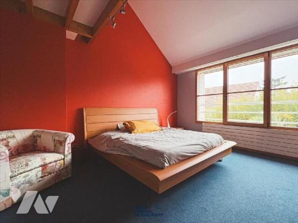 Amateurs de grands espaces et de confort, laissez vous séduire par cette magnifique maison lumi...