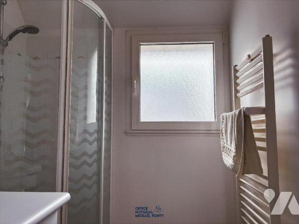 Amateurs de grands espaces et de confort, laissez vous séduire par cette magnifique maison lumi...