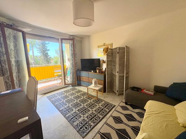 Appartement T2 avec terrasse – Saint-Raphaël Valescure