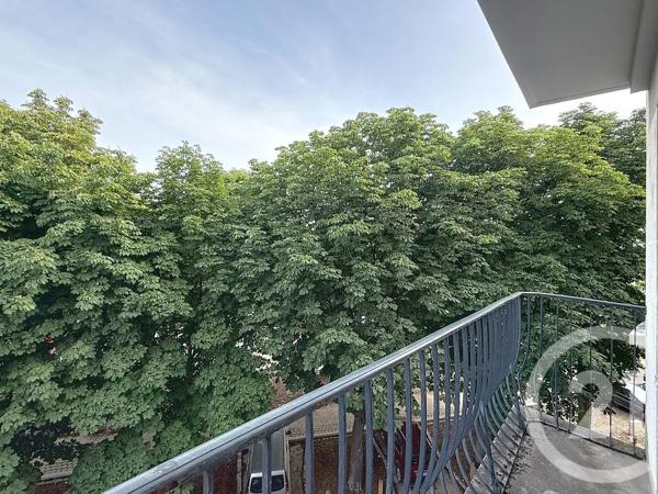 Appartement T3 à vendre  3 pièces - 79,19 m 2   SENS  - 89