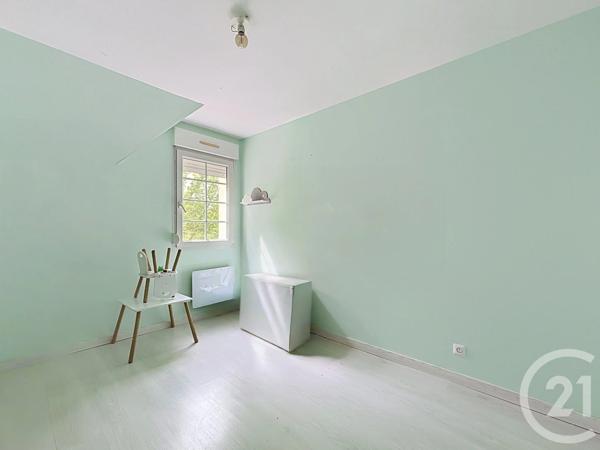 Appartement F3 à vendre  3 pièces - 60,42 m 2   ST VALERIEN  - 89