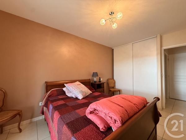 Appartement T3 à vendre  3 pièces - 73,51 m2 GUILHERAND GRANGES - 07