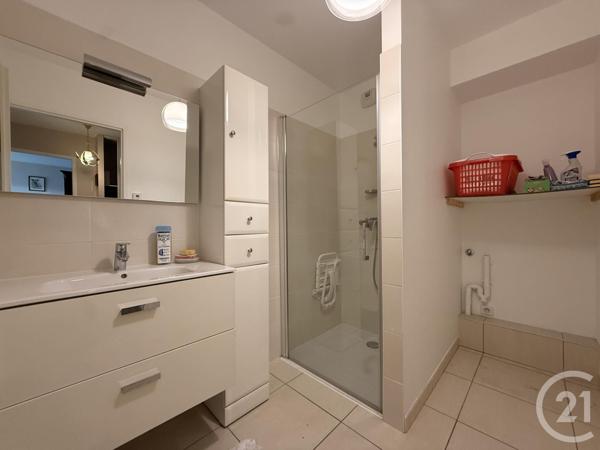 Appartement T3 à vendre  3 pièces - 73,51 m2 GUILHERAND GRANGES - 07