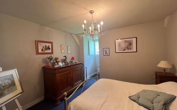 Maison à vendre    5 pièces •  Saint-Yrieix-la-Perche