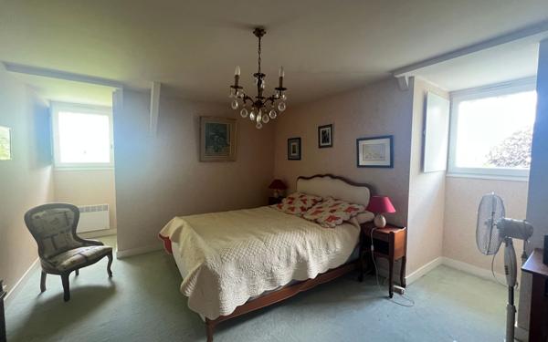 Maison à vendre    5 pièces •  Saint-Yrieix-la-Perche