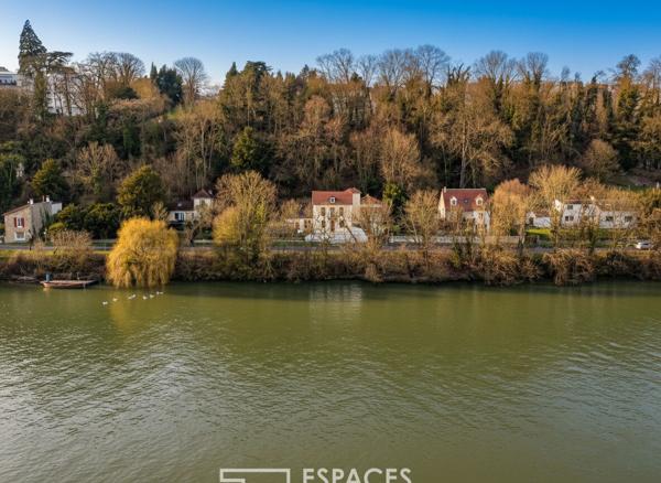 Maison familiale en bord de seine.