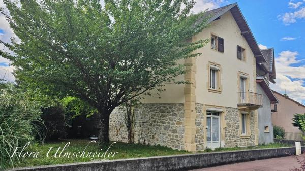Maison individuelle en pierre de 159 m² avec terrain de 897 m² à vendre à CULOZ (01) à 30 mns d'Aix-les-Bains et 20 mns de Belley