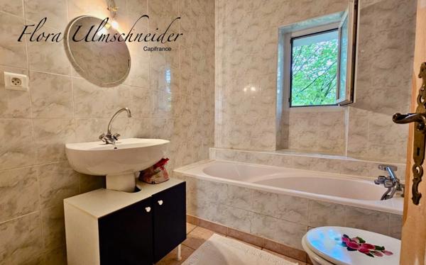 Maison individuelle en pierre de 159 m² avec terrain de 897 m² à vendre à CULOZ (01) à 30 mns d'Aix-les-Bains et 20 mns de Belley