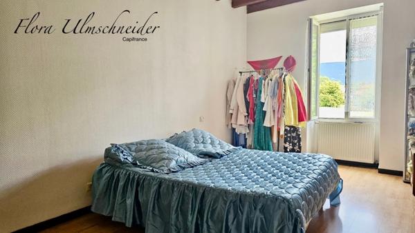 Maison individuelle en pierre de 159 m² avec terrain de 897 m² à vendre à CULOZ (01) à 30 mns d'Aix-les-Bains et 20 mns de Belley