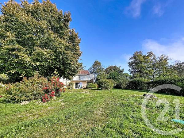 Maison à vendre  4 pièces - 145,04 m2 CHATEL GUYON - 63