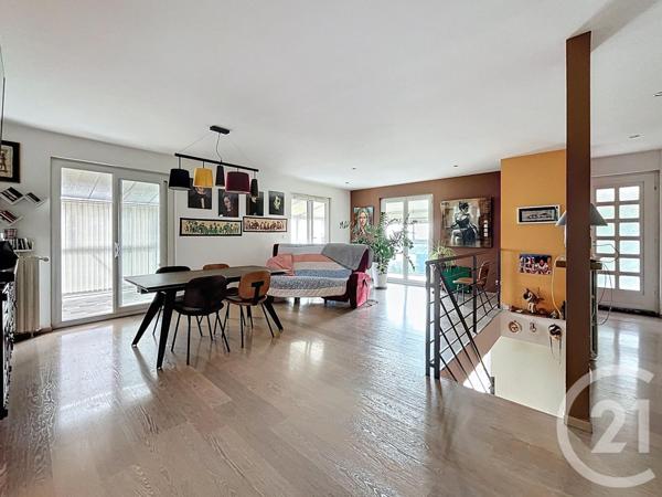 Maison à vendre  4 pièces - 145,04 m2 CHATEL GUYON - 63