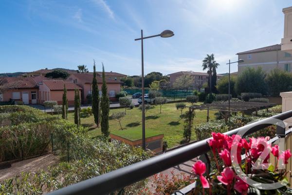 Appartement T3 à vendre  3 pièces - 66,82 m2 BORMES LES MIMOSAS - 83