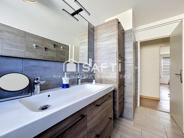 EN EXCLUSIVITÉ - Brest - Appartement T4 lumineux, avec grand balcon et cave