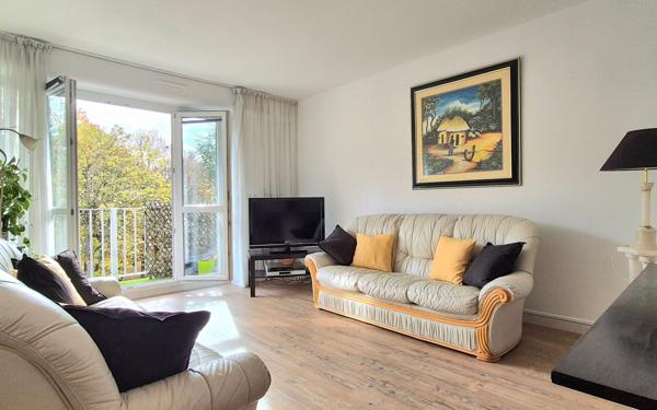 Appartement à vendre    3 pièces • 62,10 m2 Yerres