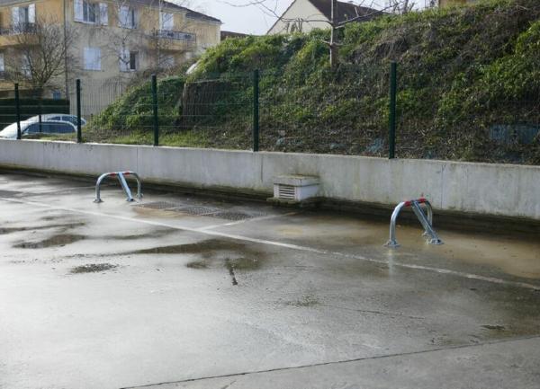 Stationnement à louer    Montigny-lès-Cormeilles